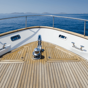Passeio de Barco Exclusivo em Cinque Terre (para até 6 pessoas)