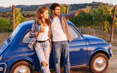 Explore a Toscana livremente com um carro alugado, entre vinhedos e paisagens únicas.