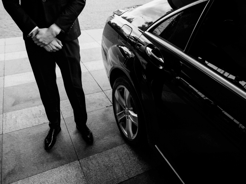 Motorista que Fala Português Transfer privado: conforto e comodidade na sua viagem.