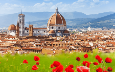 EMKT-4-Florença, Itália Vista panorâmica de Florença, Itália, destacando sua arquitetura histórica.