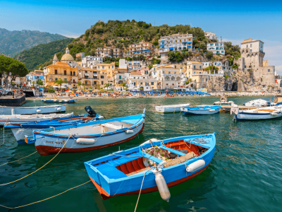 Descubra Amalfi: viva ruas, cafés e o Duomo de Sant’Andrea!