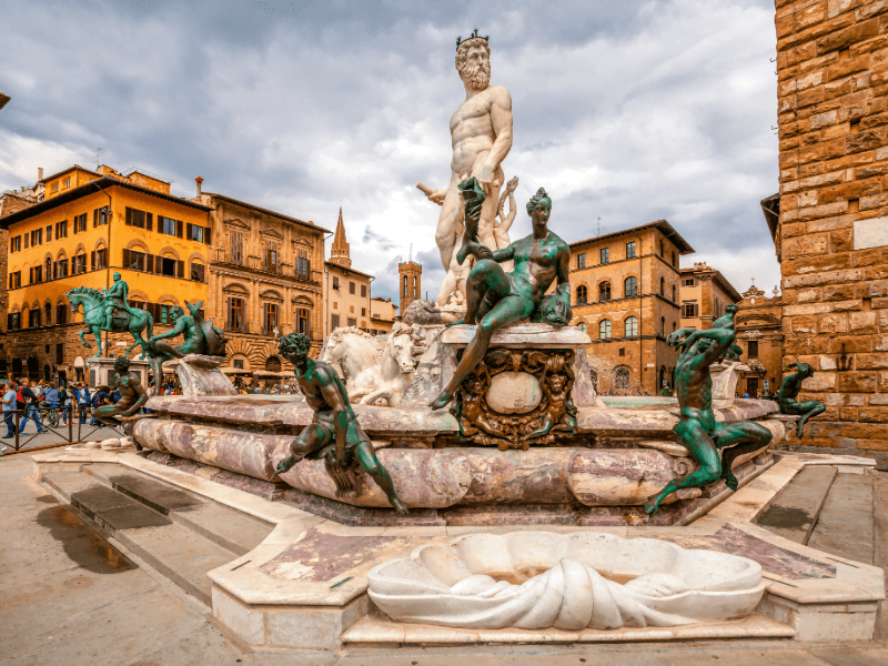 Descubra a grandiosidade renascentista. Imagine-se diante desta obra-prima!