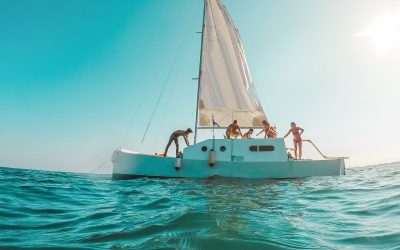 Imagine-se com amigos no barco!