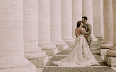 Lua de Mel na Itália: Romance, História e Paisagens Deslumbrantes Lua de mel na Itália: passeio de gôndola ao entardecer, cenário perfeito para casais.