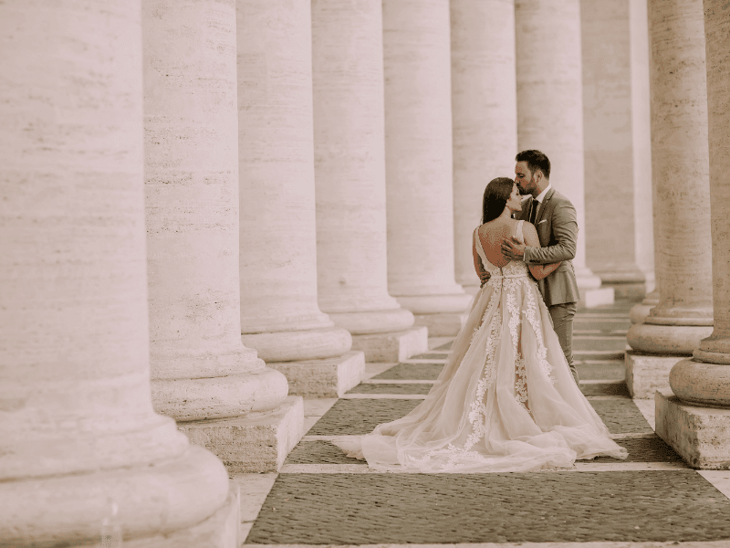 Lua de mel na Itália: passeio de gôndola ao entardecer, cenário perfeito para casais.