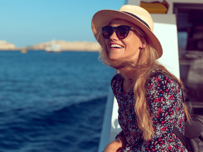 Viva a magia italiana: descubra paisagens únicas de barco!