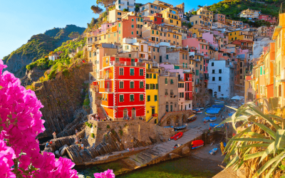 Imagine-se explorando Cinque Terre e viva essa experiência!