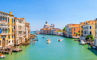 Veneza: Um Roteiro Sob Medida Descubra os encantos de Veneza com experiências exclusivas e personalizadas.