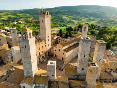 Descubra vistas e sabores únicos nas torres da Toscana!