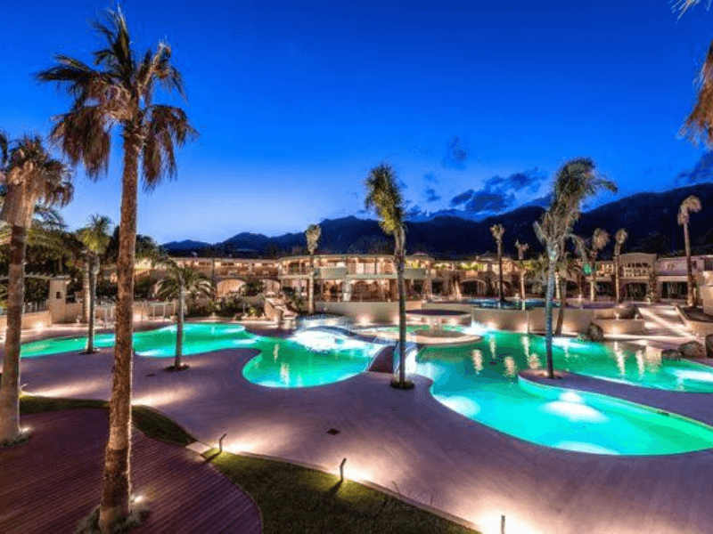 Descubra o luxo sob as estrelas e viva noites inesquecíveis!