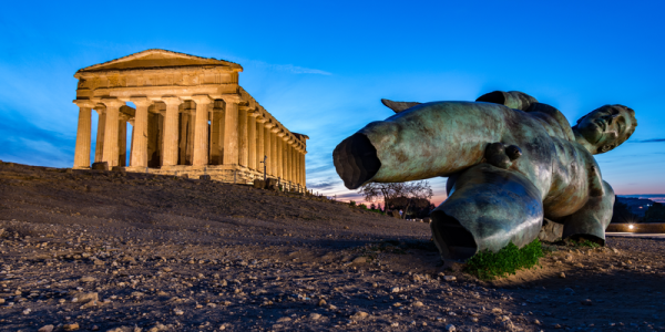 Viva a aurora mítica entre deuses antigos da Sicília no Tempio della Concordia.